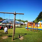 Campingplads Zecamping 4 Familial Animaux Acceptes Familial Piscine Couverte