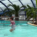 Zecamping 4 Familial Animaux Acceptes Familial Piscine Couverte Campingplads Aureilhan (Landes)