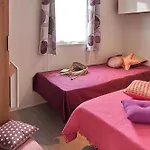 Zecamping 4 Familial Animaux Acceptes Familial Piscine Couverte *