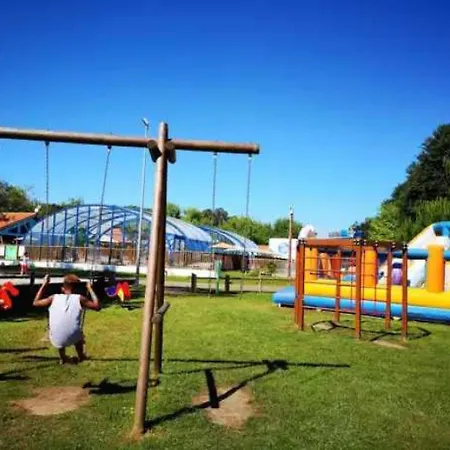 4 Etoiles - Piscine - Eecaad