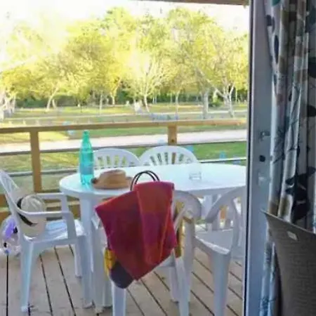 Campingplads 4 Etoiles - Piscine - Eecaad Aureilhan (Landes)