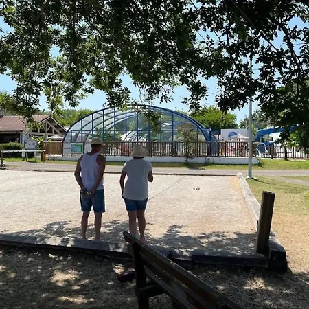 4 Etoiles - Piscine - Eecaad *