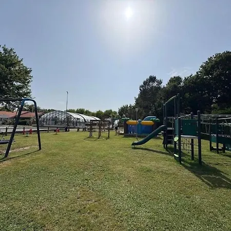 Zecamping 4 Familial Animaux Acceptés Familial Piscine Couverte *