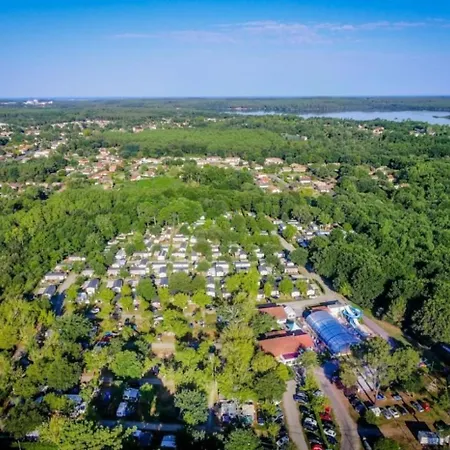 4 Etoiles - Piscine - Eecaad