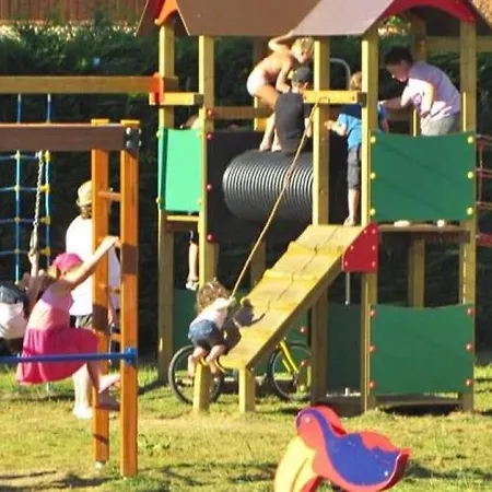 4 Etoiles - Piscine - Eecaad