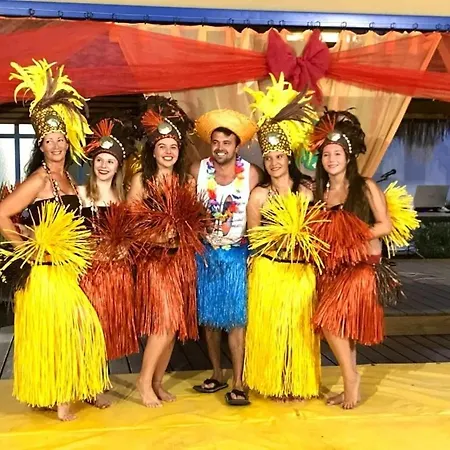 4 Etoiles - Piscine - Eecaad Camping *