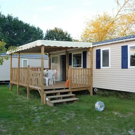 4 Etoiles - Piscine - Eecaad