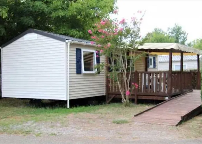 Κάμπινγκ 4 Etoiles - Piscine - Eecaad Aureilhan (Landes)