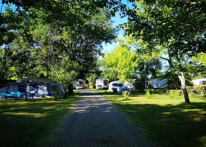 Κάμπινγκ 4 Etoiles - Piscine - Eecaad *