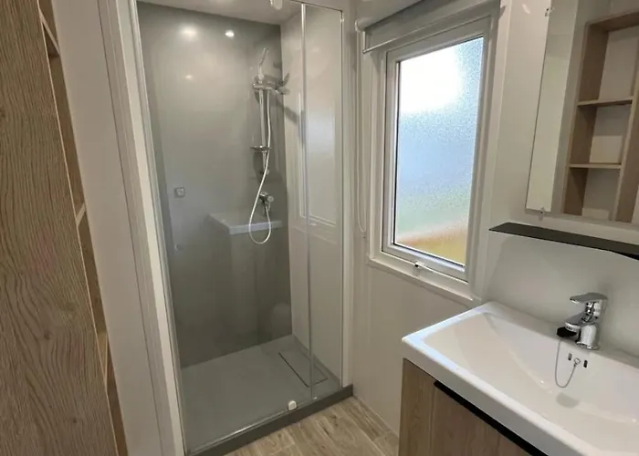 4 Etoiles - Piscine - Eecaad