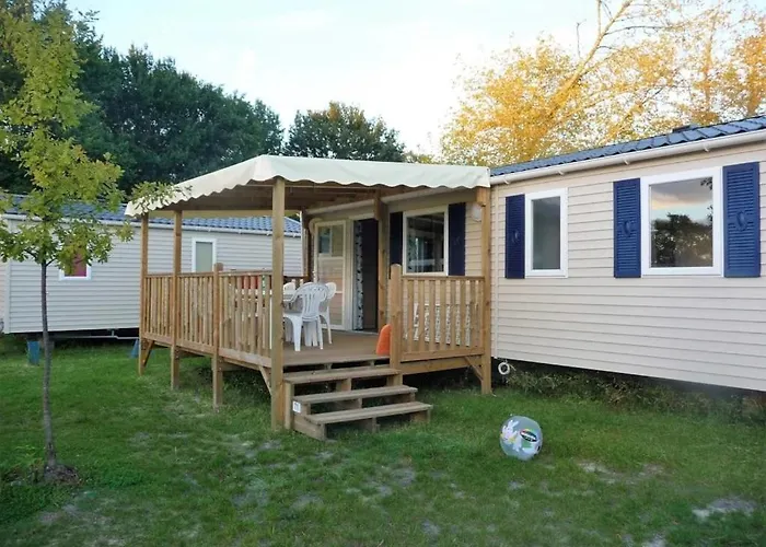 4 Etoiles - Piscine - Eecaad