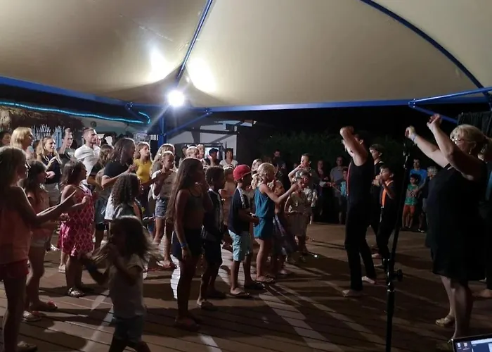 4 Etoiles - Piscine - Eecaad Κάμπινγκ *