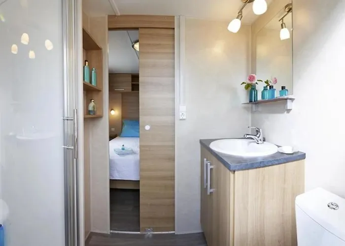 4 Etoiles - Piscine - Eecaad *