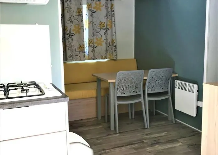 4 Etoiles - Piscine - Eecaad